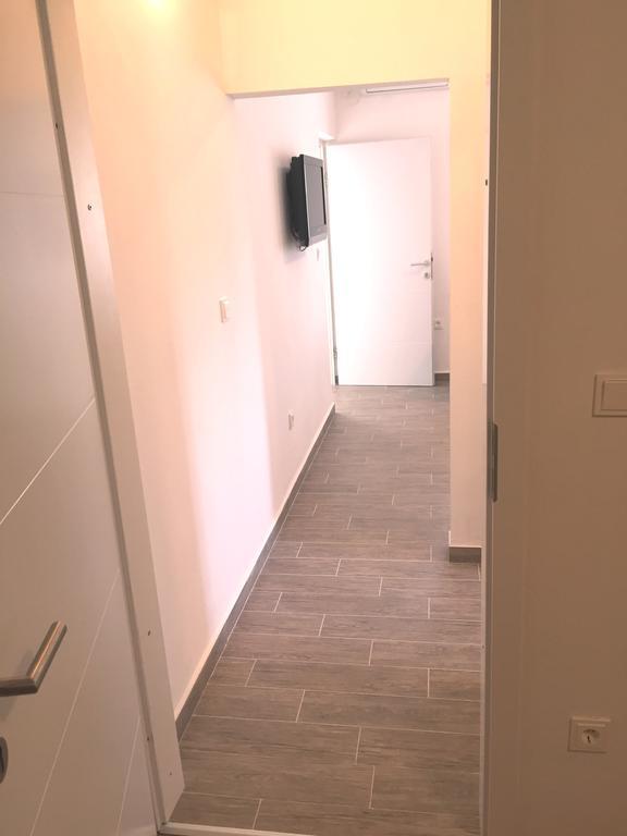 Apartments Valentino Supetarska Draga Exteriör bild